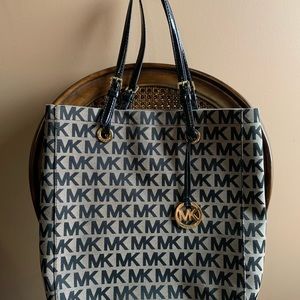 Michel Kors bag